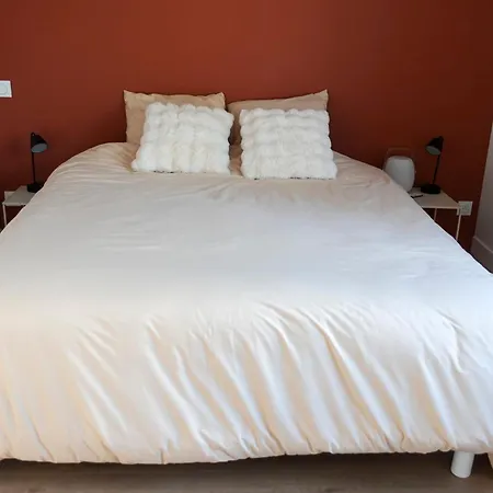 Holiday home Grande Maison Avec Jardin Parking Proche De La Les Sables-d'Olonne