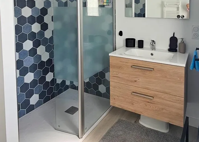 Holiday home Grande Maison Avec Jardin Parking Proche De La