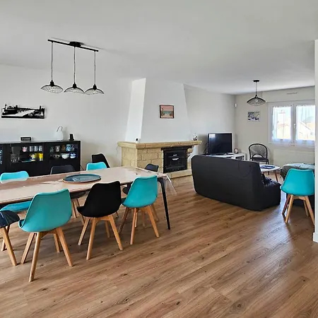 Grande Maison Avec Jardin Parking Proche De La