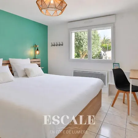 Grande Maison Avec Jardin Parking Proche De La