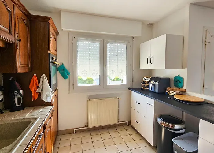 Nyaraló Grande Maison Avec Jardin Parking Proche De La *